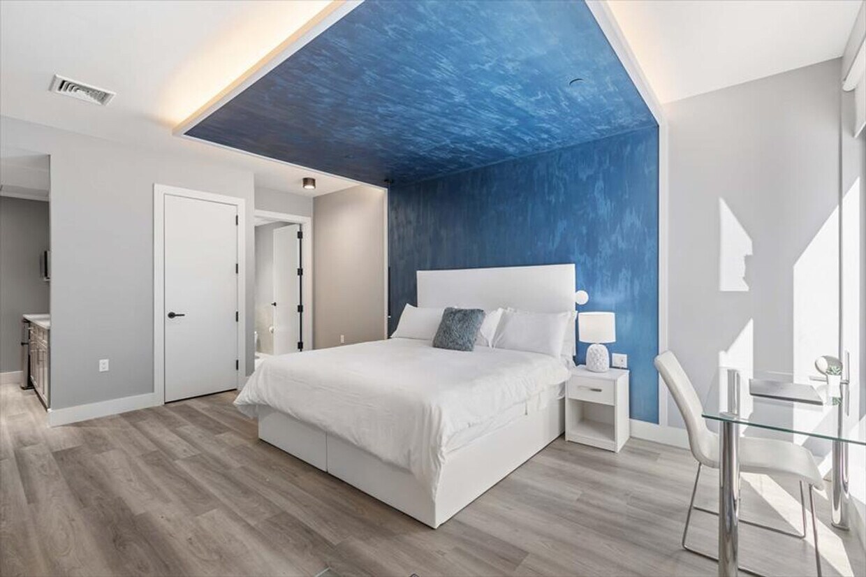 Foto principal - 228 E 135th St