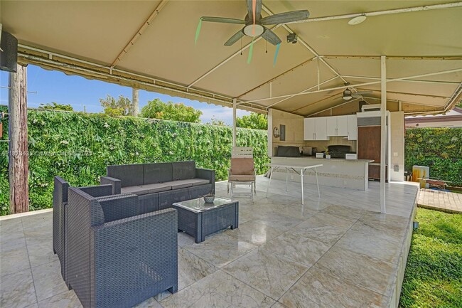 Building Photo - 221 NW 145th St