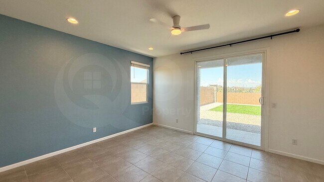 Building Photo - 9550 W Catalina Dr