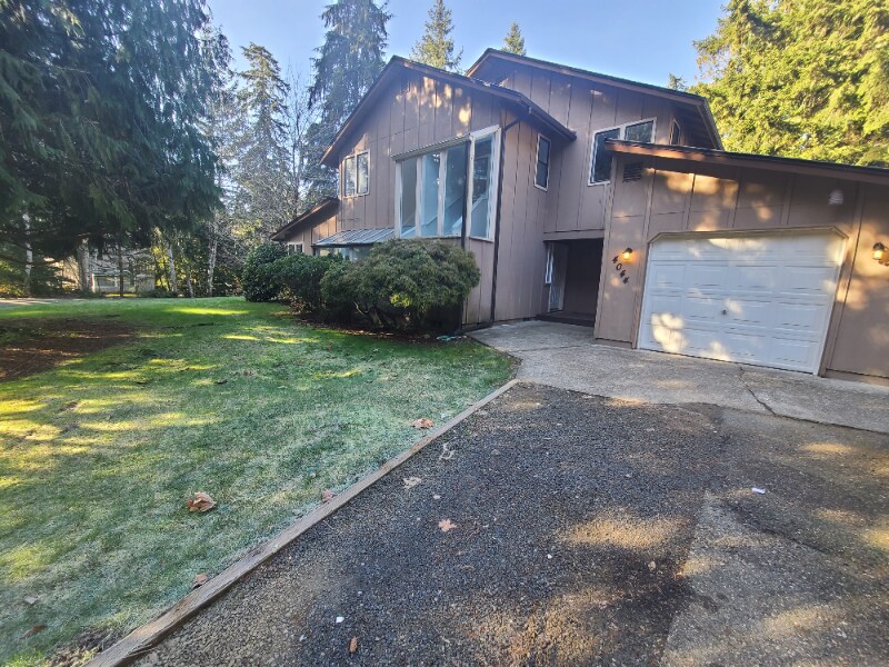 Primary Photo - 4044 Rainwood Dr NW