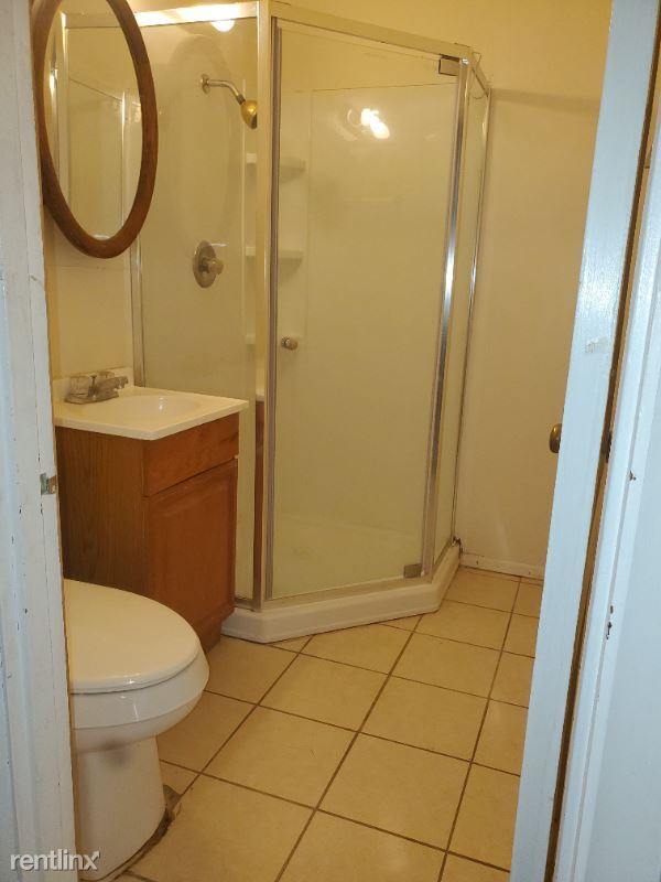 Building Photo - 2 br, 1 bath House - 2419 SW 22nd Park