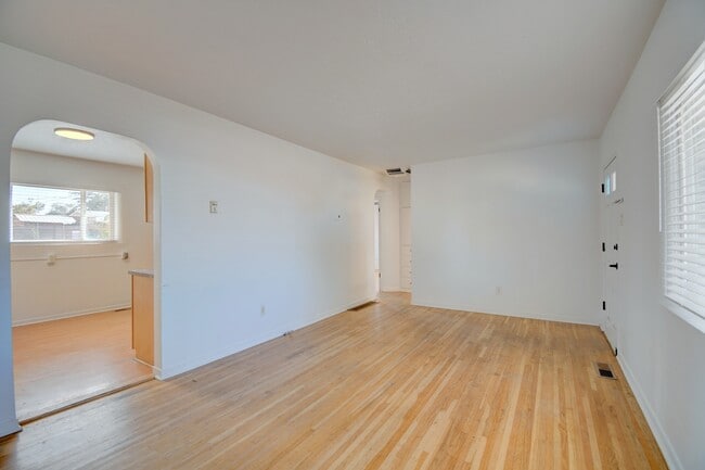 Building Photo - 436 General Patch St NE