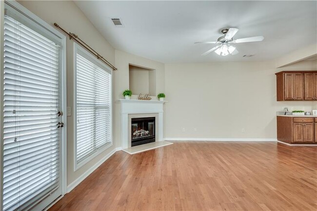 Foto del edificio - 2271 Oakland Downs Way