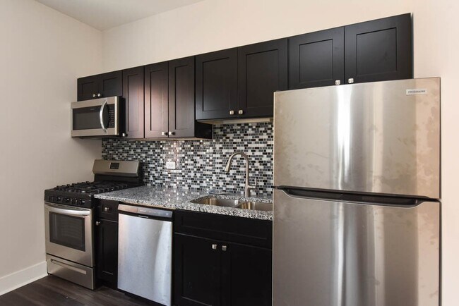 Foto del edificio - 4365 N Elston Ave