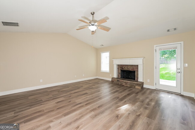 Foto del edificio - 1808 Maxey Ln