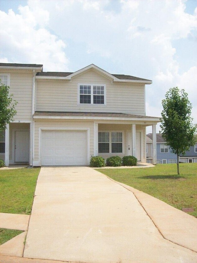 Primary Photo - Courtyard Way Subdivision -END UNIT!