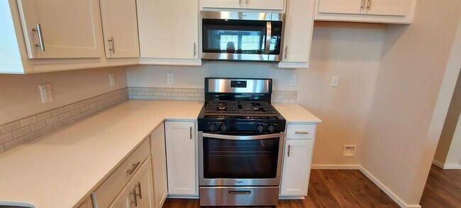 Building Photo - 3 br, 2.5 bath House - 540 Stubb Rd