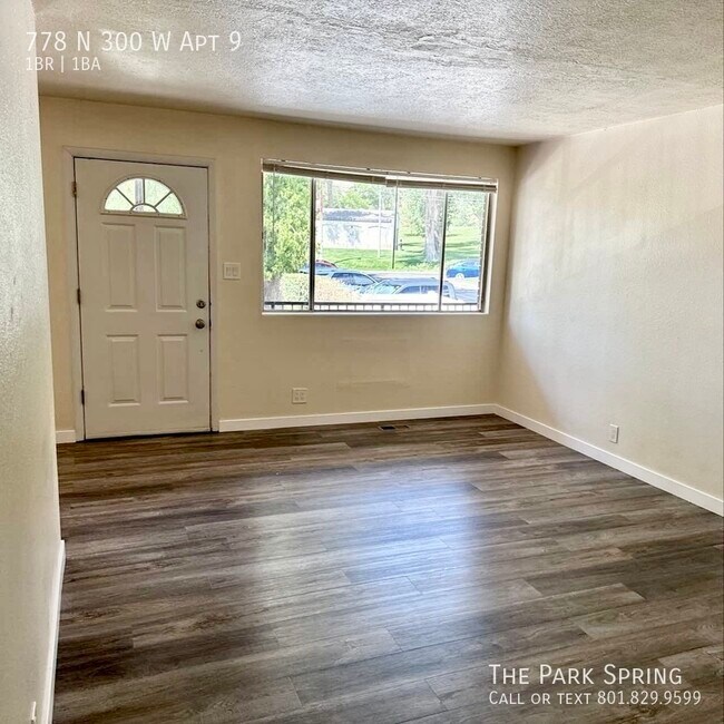 Foto del edificio - Large Top Floor Pet Friendly 1 Br in Marma...