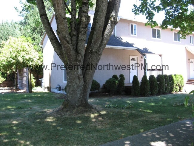 Photo - 2233 Monterey Ln Townhome