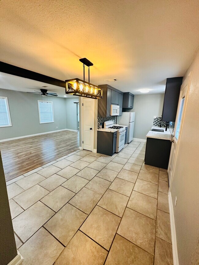 Foto del edificio - 4207 Madden Ln