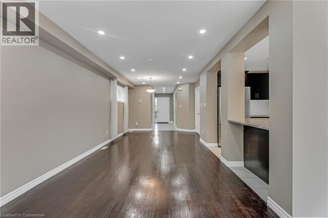 Building Photo - 448 Starwood Dr