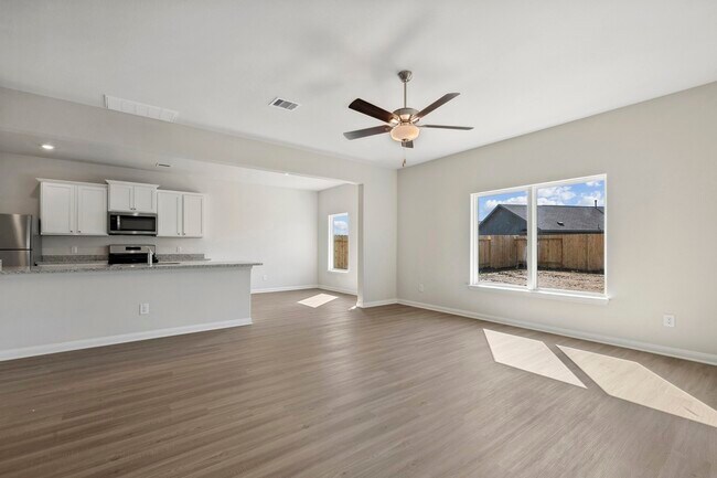 Foto del edificio - 376 Fastboy Ln