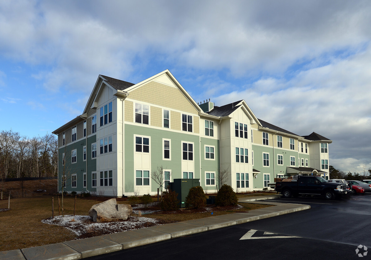 Foto del edificio - Clay Pond Cove & Canal Bluffs