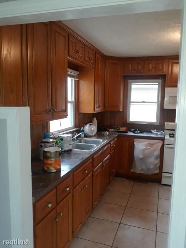 Building Photo - 3 br, 1 bath House - 313 S First Street