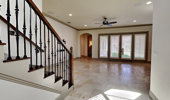 Photo - 1240 Poinsettia Ave House