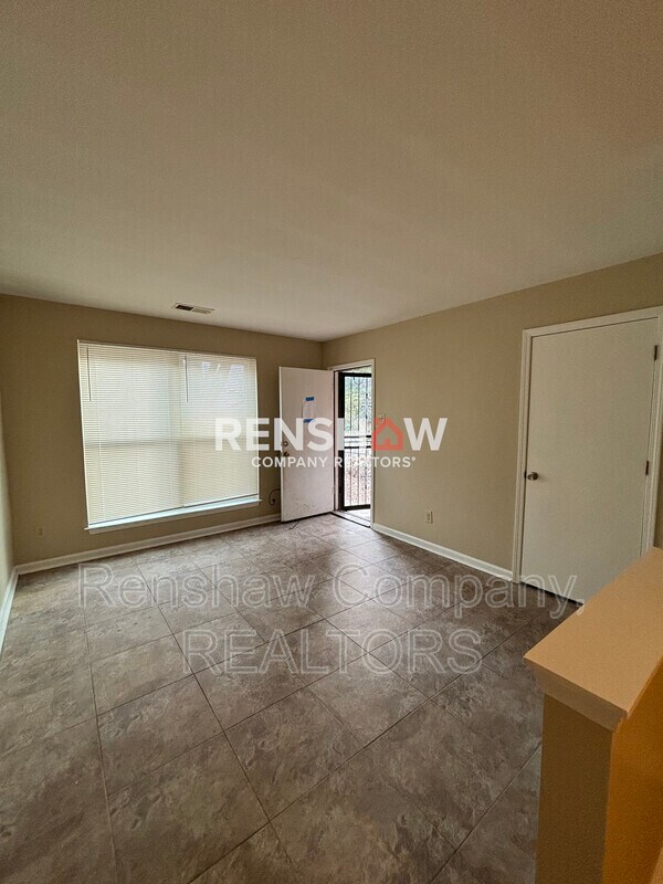 Foto del edificio - 3226 Lyndale Ave