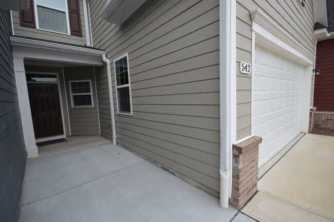Building Photo - 542 Smallwood Drive, Durham, NC - Bev Robe...