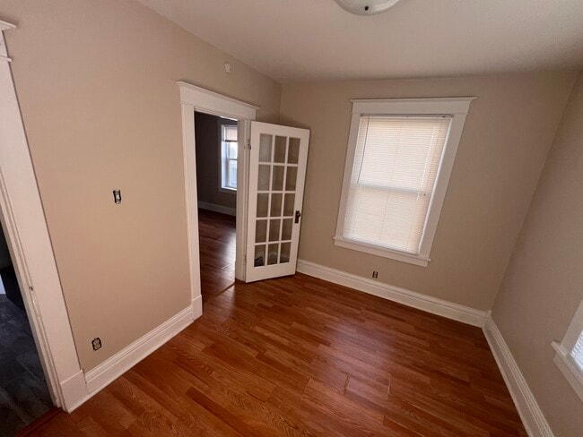 Building Photo - 1434 Woodland Dr