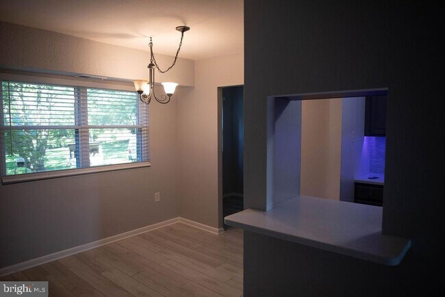 Foto del edificio - 319 Meadowview Ln