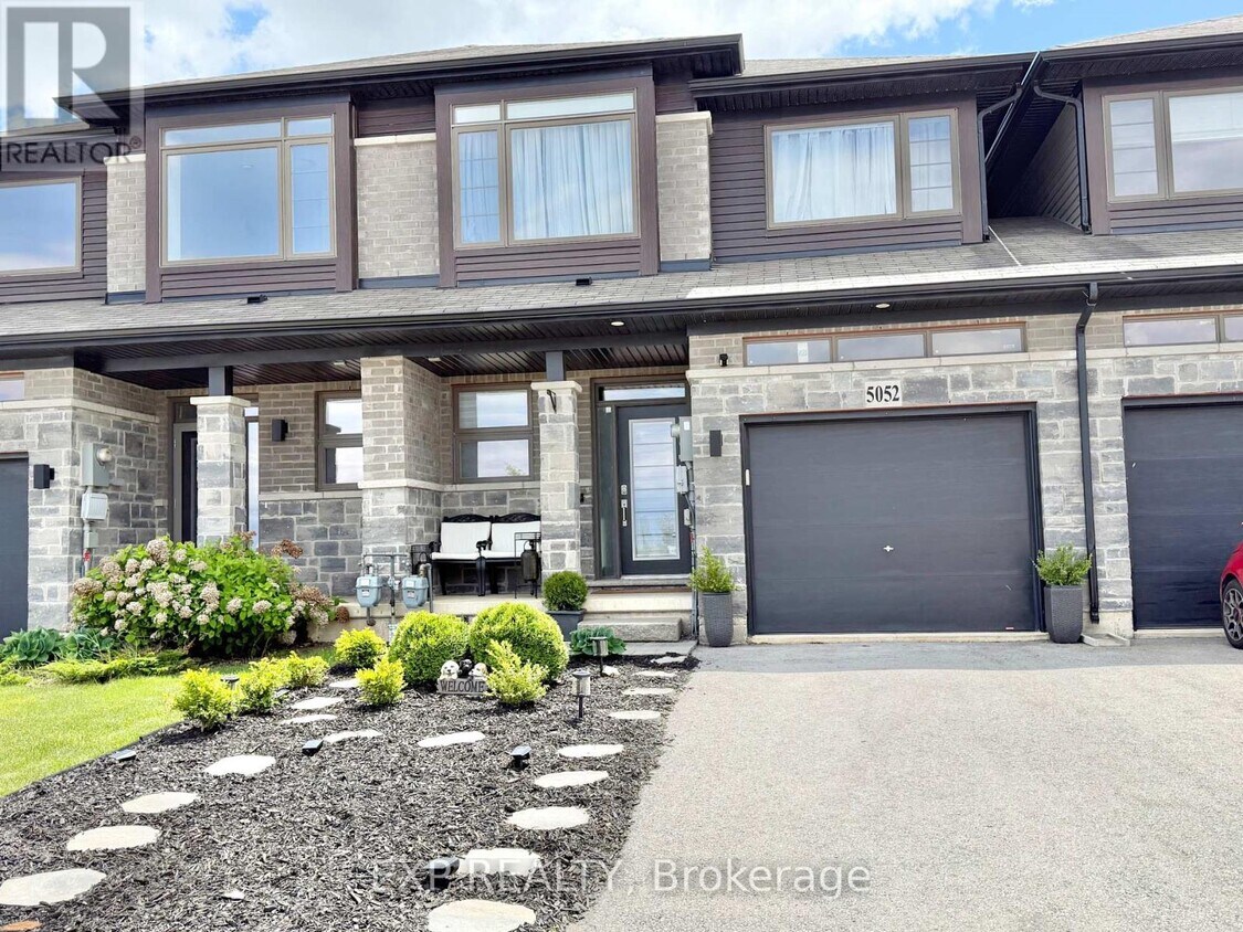 Photo principale - 5052 Connor Dr