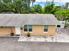 Building Photo - 618 S Osprey Ave