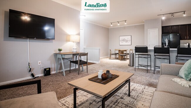 Foto del edificio - 14807 Woodland Hills Dr