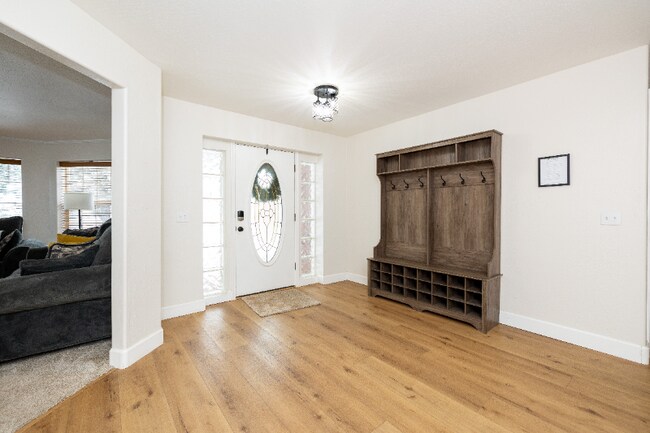 Foto del edificio - 2596 S Cliffview St