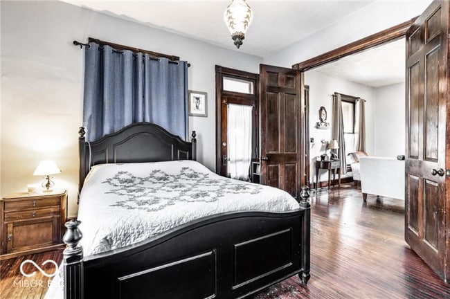 Foto del edificio - 349 West Broadway Street