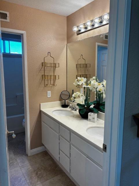 Building Photo - 13698 Buckskin Trail Dr