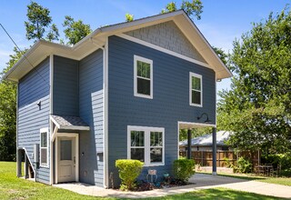 Building Photo - 600 Barnes St