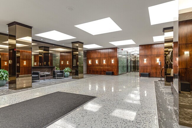 Building Photo - 535 N Michigan Ave