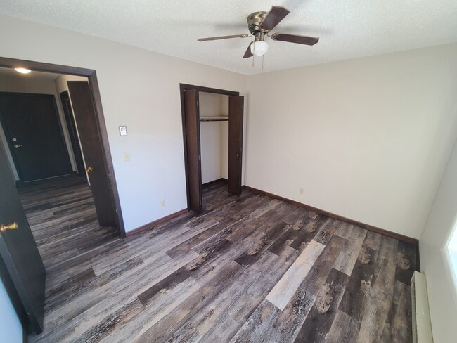 Building Photo - Pinewood Properties