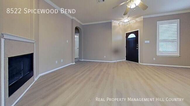 Foto del edificio - 8522 Spicewood Bend