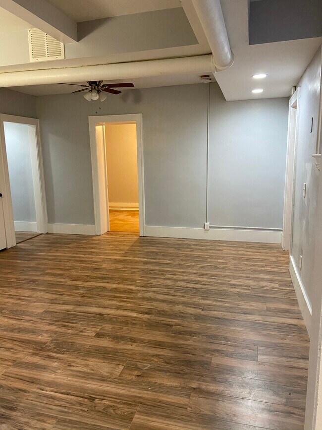 Building Photo - 1388 Hall Ave