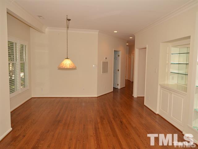 Building Photo - 761 Bishops Park Dr