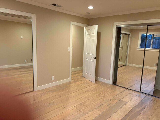 Foto del edificio - 3225 Lake Arrowhead Ave