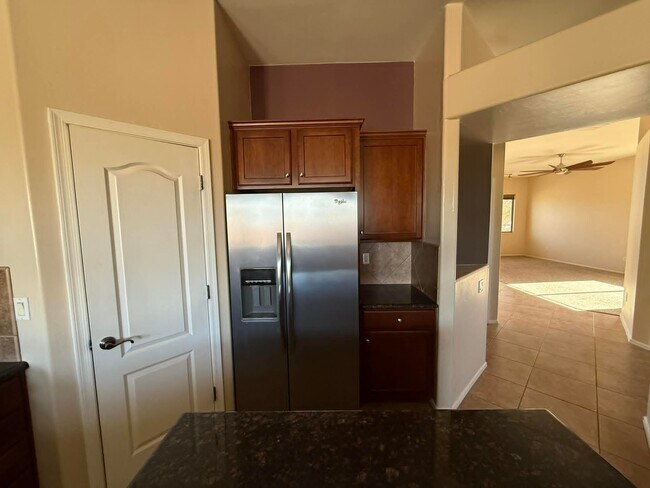 Foto del edificio - 538 W Chatfield St