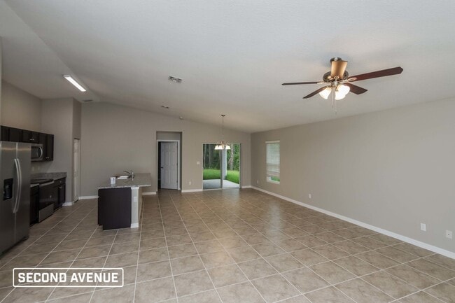 Building Photo - 1426 Paramount Ave SE