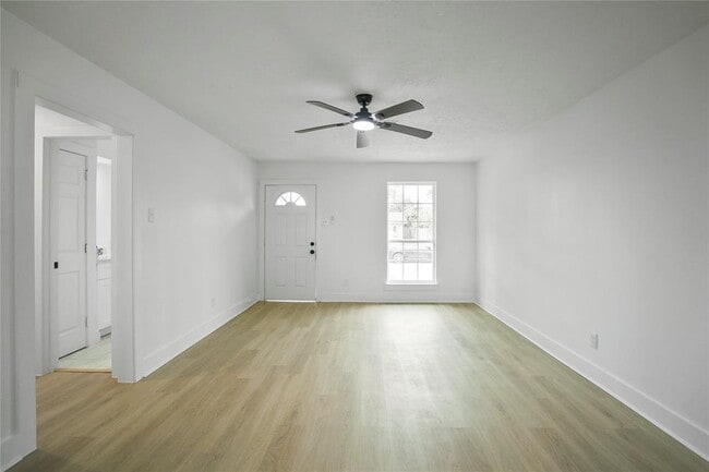 Foto del edificio - 17123 Sunshine St