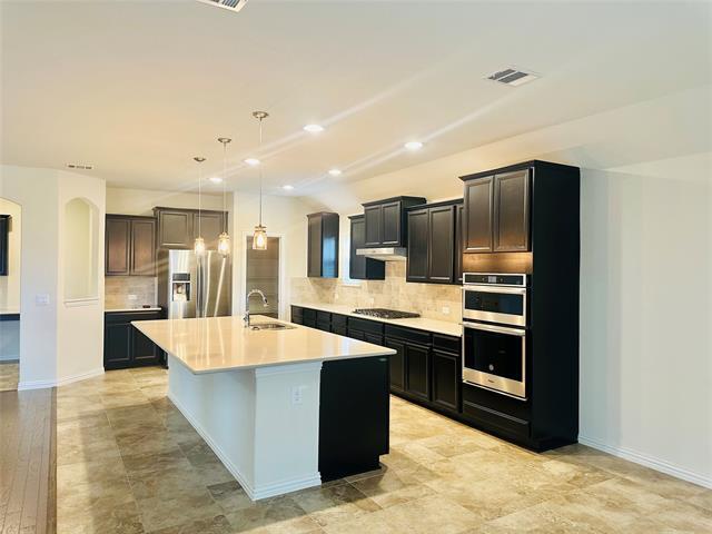 Building Photo - 3402 Woodford Dr
