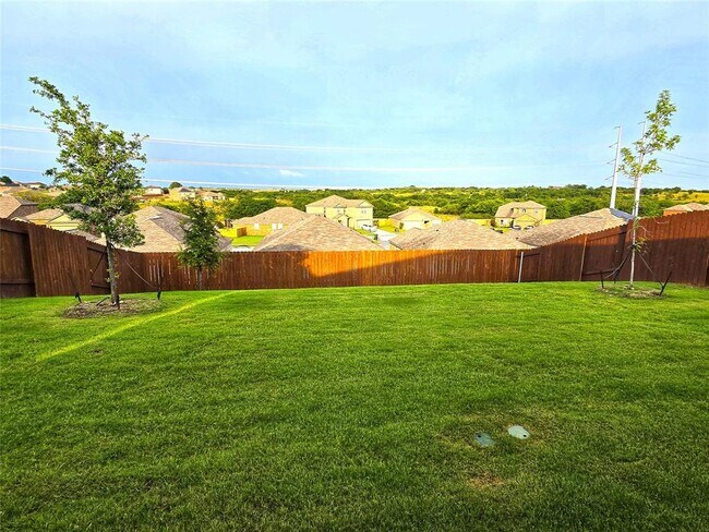 Foto del edificio - 153 Switchback Hl Rd