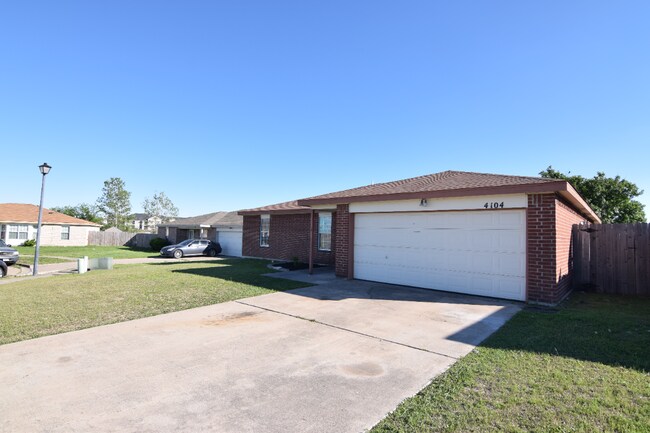 Building Photo - 4104 Matt Ct