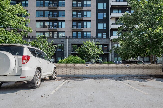 Building Photo - Spacious 1 bedroom home in the heart of Hale!