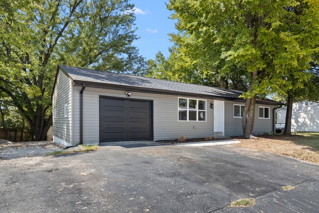 Building Photo - 1411 Caulks Hill Rd
