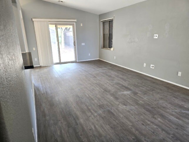 Foto del edificio - 8832 N Mesquite Bluffs Pl
