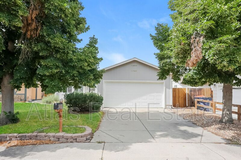 Primary Photo - 3571 S Lewiston Way