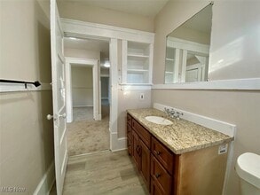 Building Photo - 581 Schiller Ave