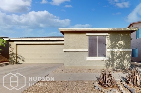 Primary Photo - NOW AVAILABLE! - 40562 N High Meadows Dr, ...