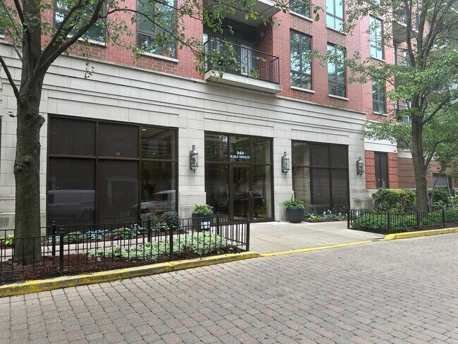 Foto del edificio - 343 W Old Town Ct