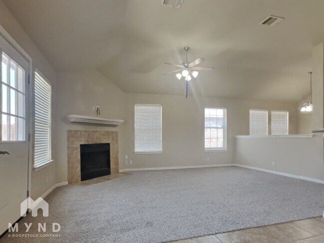 Foto del edificio - 18729 Leigh Ln